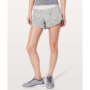 Lululemon Real Quick Short Perforated Jasmine White Multi 4 EUC